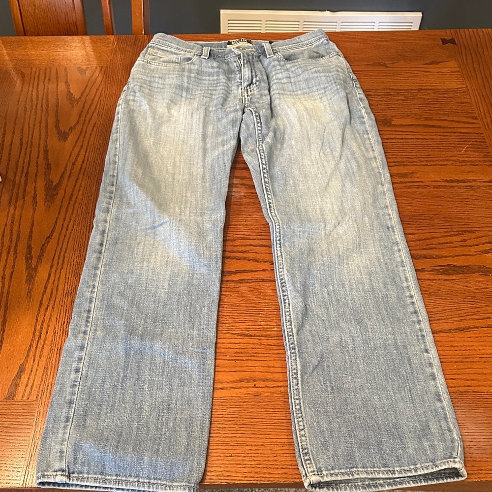 Men's Reclaim jeans size 29R inseam measures about 32”
